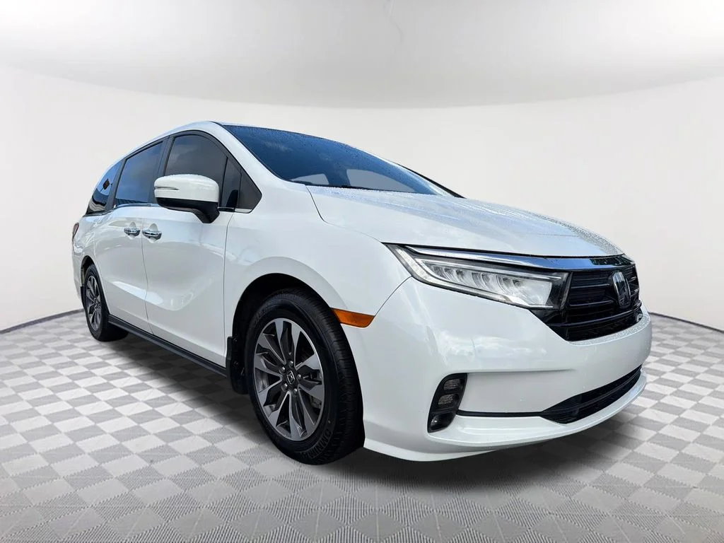 Used 2021 White Honda EX-L image 3