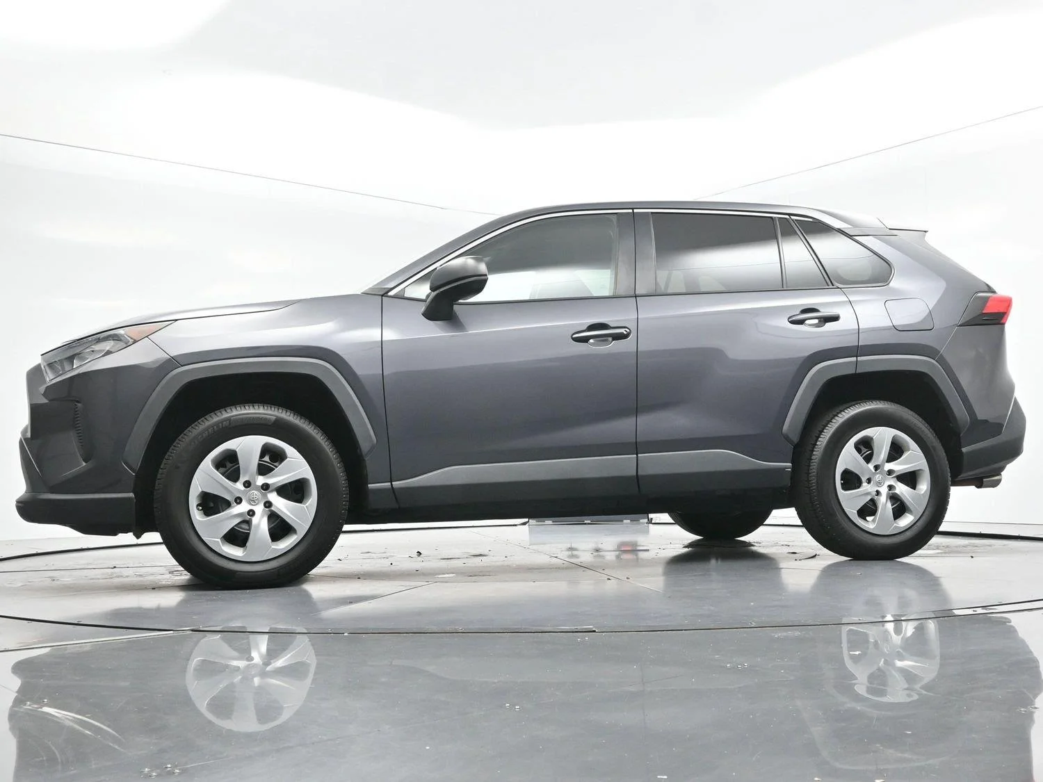 Used 2022 Magnetic Gray Metallic Toyota LE image 45