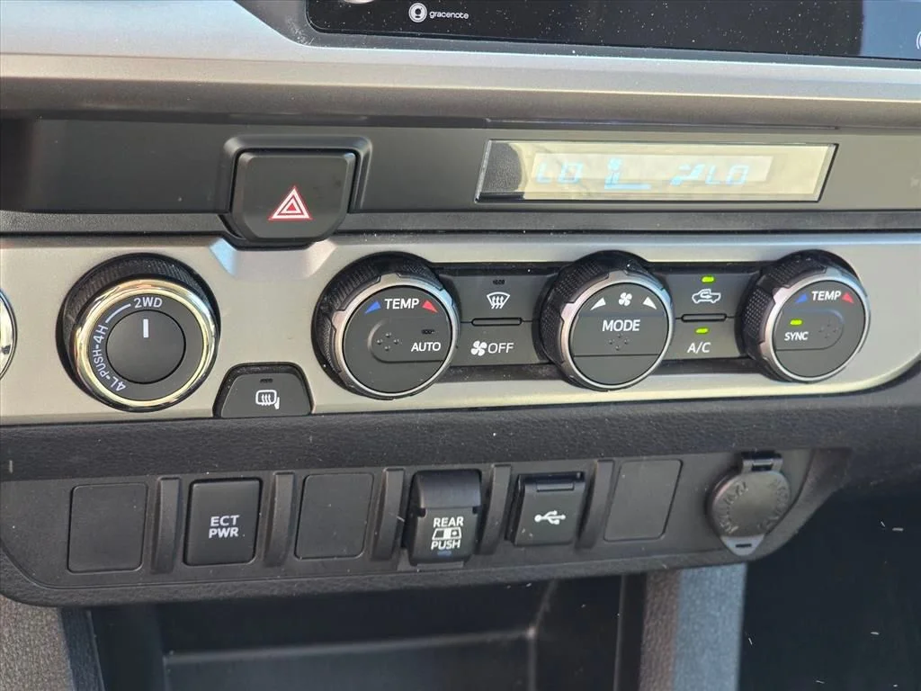 Used 2023 Blue Toyota SR5 image 17