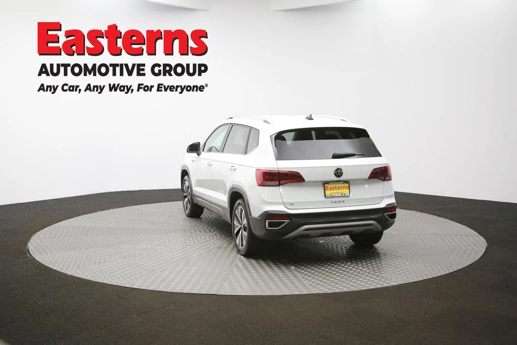 Used 2024 White Volkswagen 1.5T SE image 60