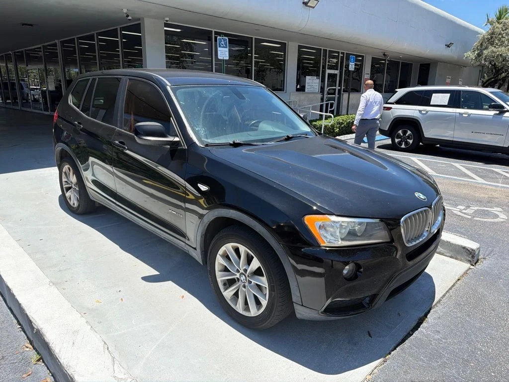 Used 2014 Black BMW xDrive28i image 2