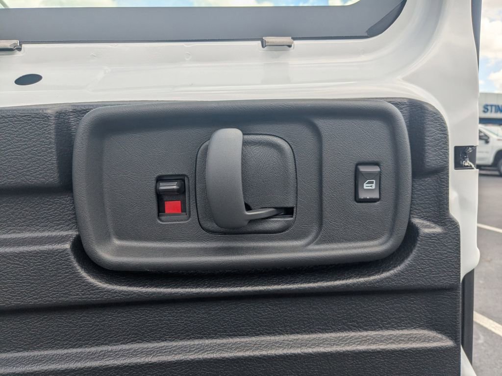 2025 Chevrolet Express Cargo Work Van - Photo 14