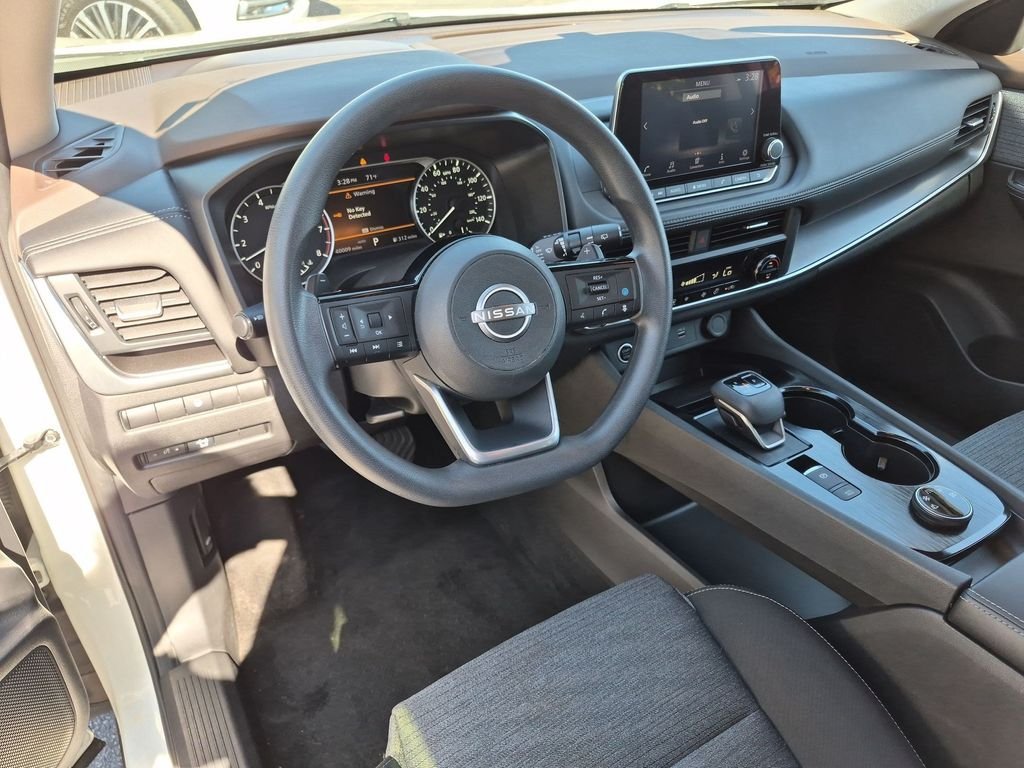 Certified Used 2023 Pearl White Nissan SV image 14