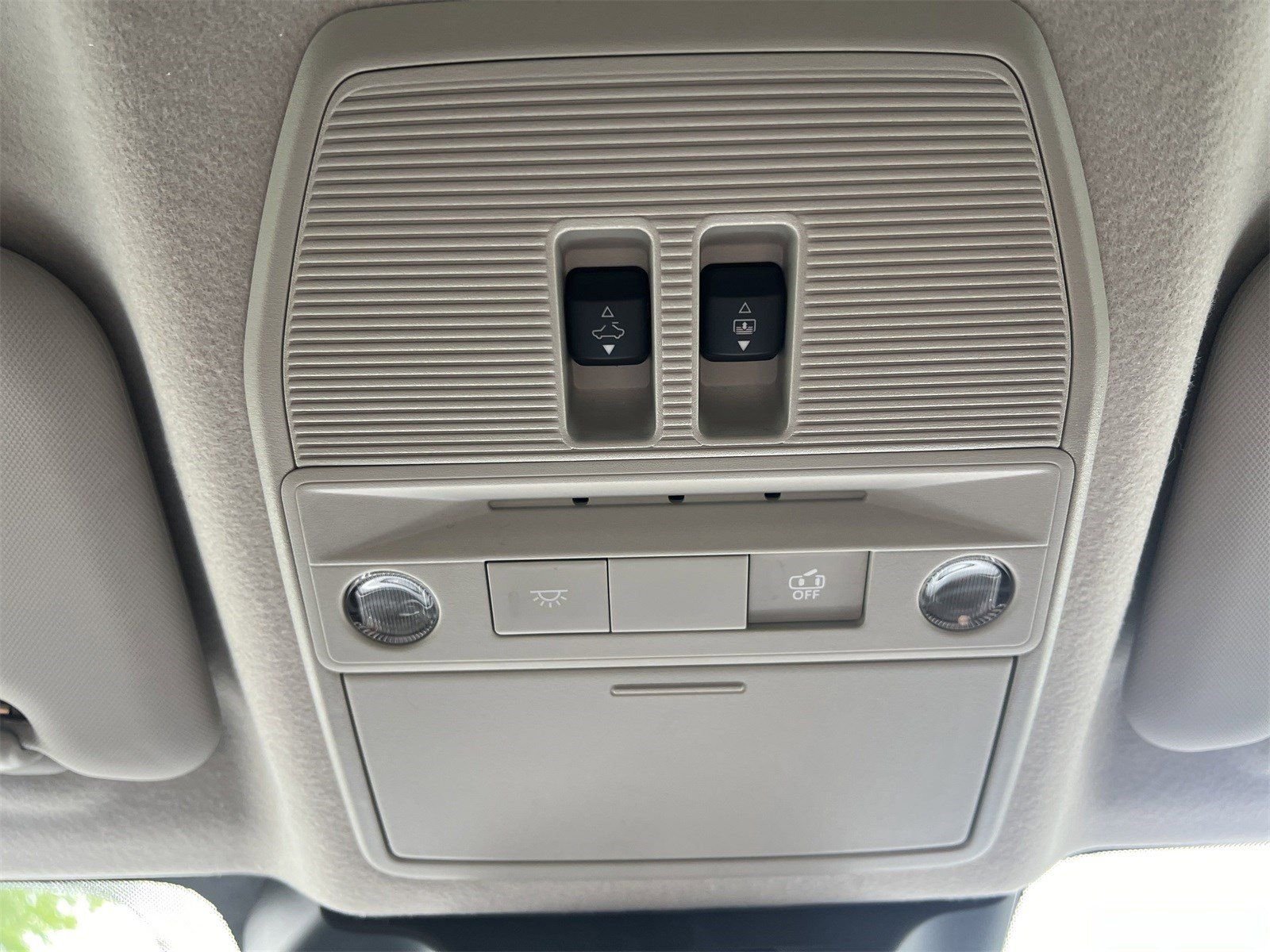 2025 Nissan Kicks SR - Photo 16