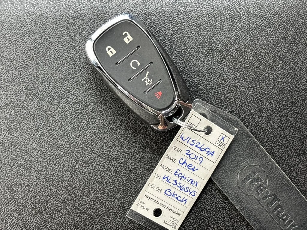 Used 2019 MOSAIC BLACK METALLIC Chevrolet LT image 17