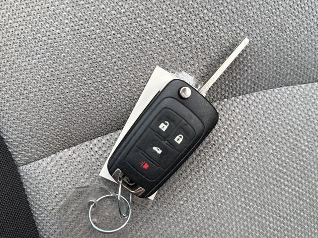 Used 2014 SUMMIT WHITE Chevrolet LS image 33
