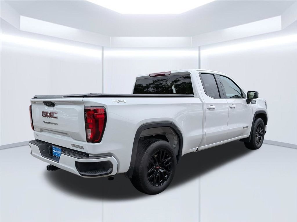 Used 2023 White GMC Elevation image 6