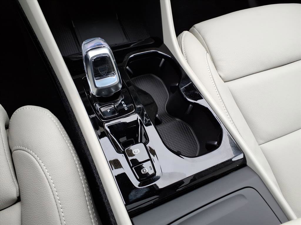 New 2026 Forest Lake Volvo Ultra image 10