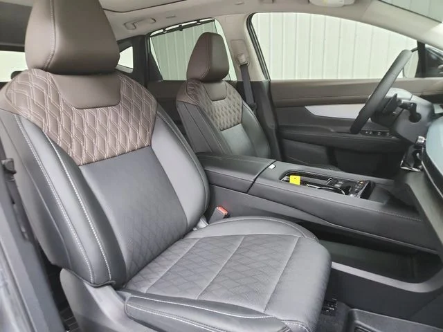 Used 2026 Gray Nissan Platinum image 50