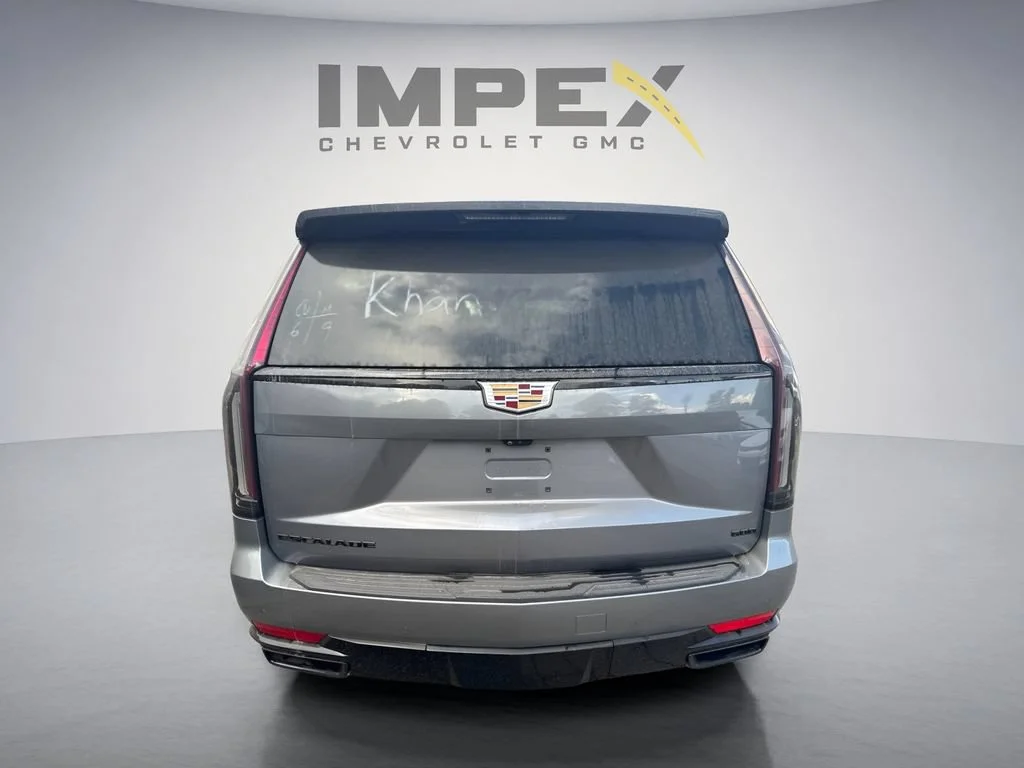 Used 2022 SATIN STEEL METALLIC Cadillac Sport Platinum image 4