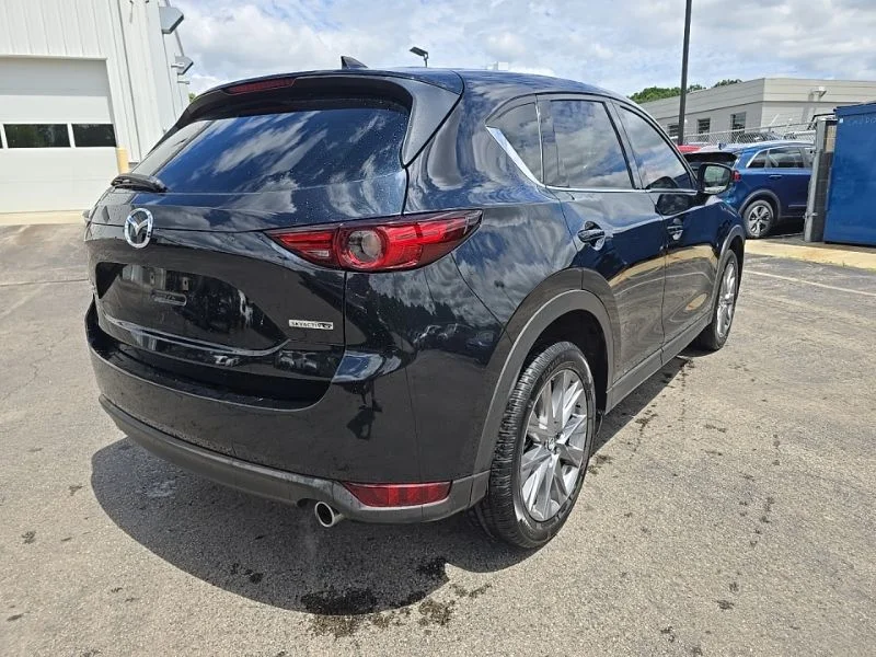 Used 2021 Black Mazda Grand Touring image 8