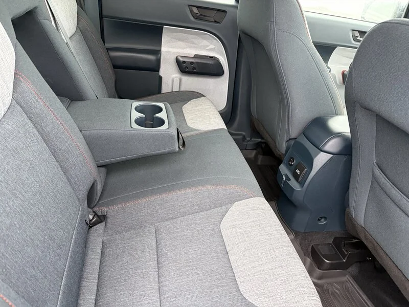 Used 2022 Blue Ford XLT image 15