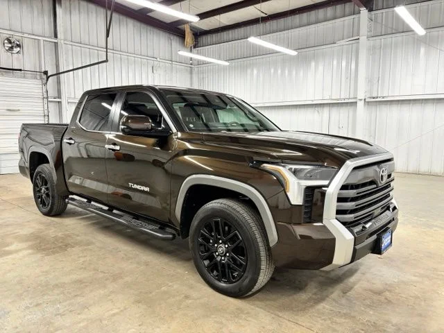 Used 2024  Toyota Limited image 1