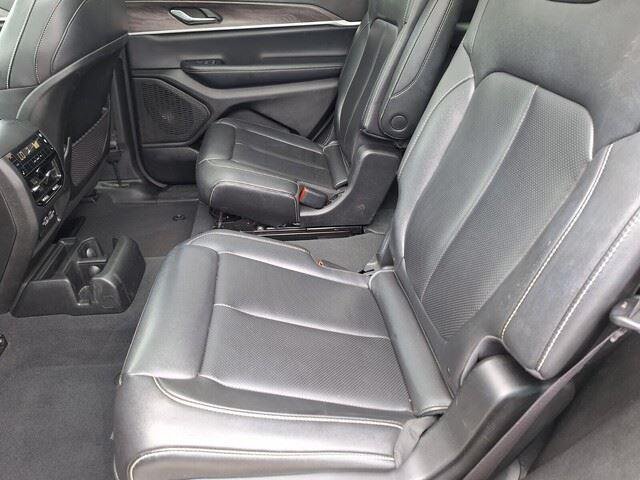 Used 2024 Baltic Gray Metallic Clearcoat Jeep Limited image 26