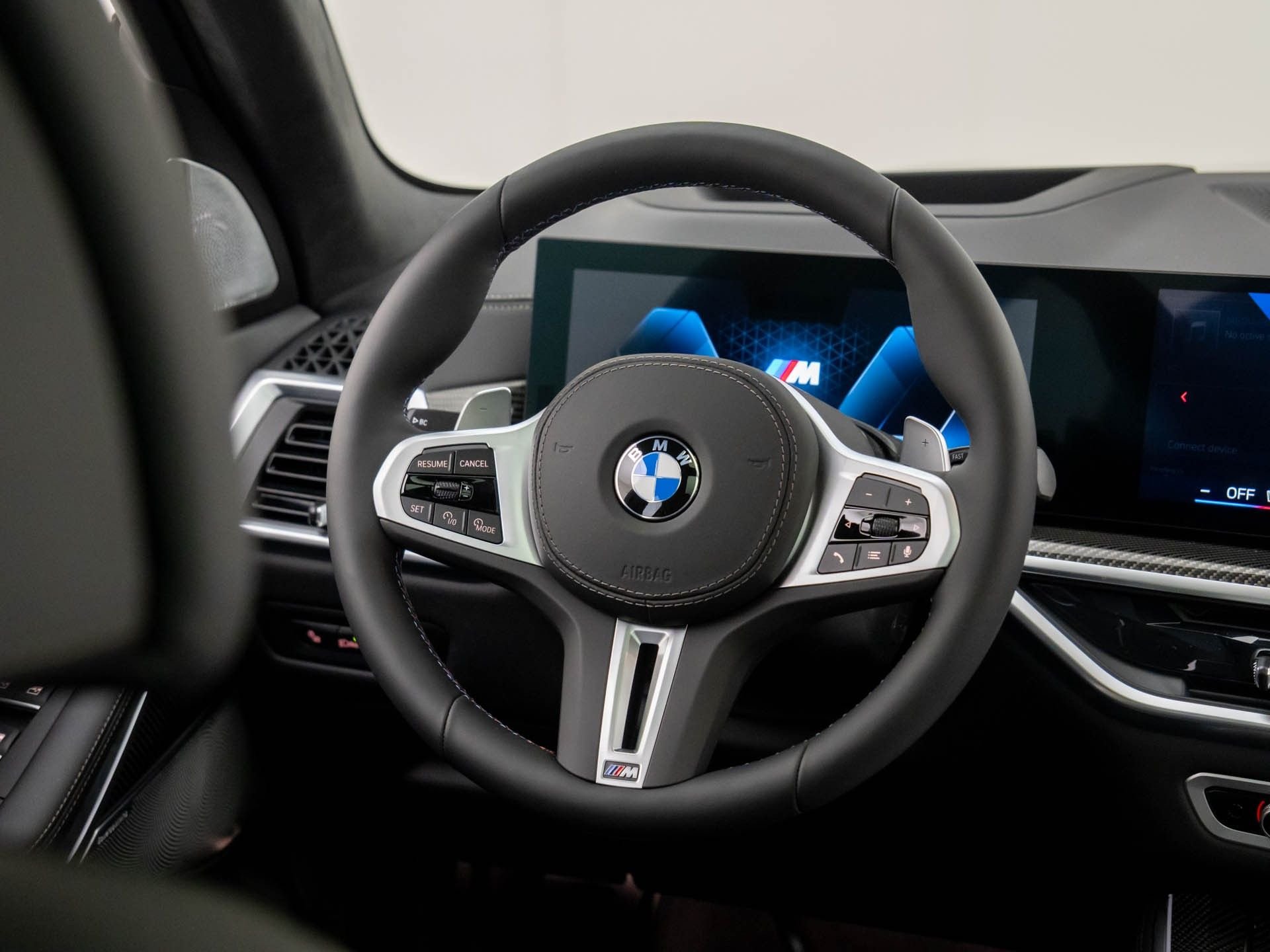 New 2026 Tanzanite Blue II Metallic BMW M60i image 11