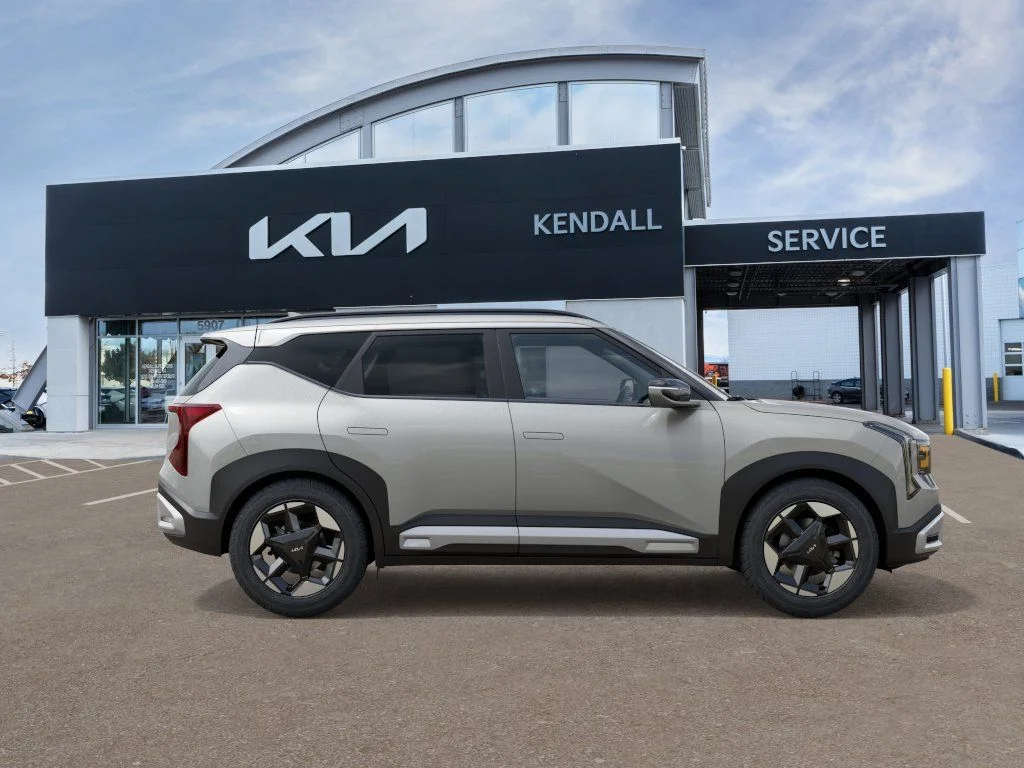 New 2027 White Kia EX image 7