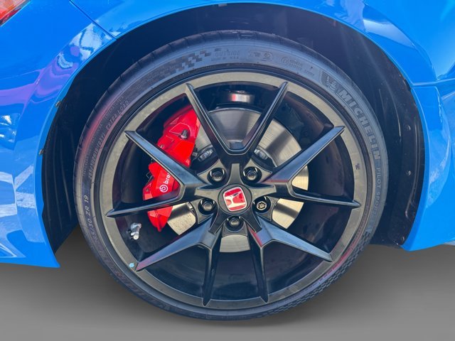 Used 2025 Boost Blue Pearl Honda  image 9