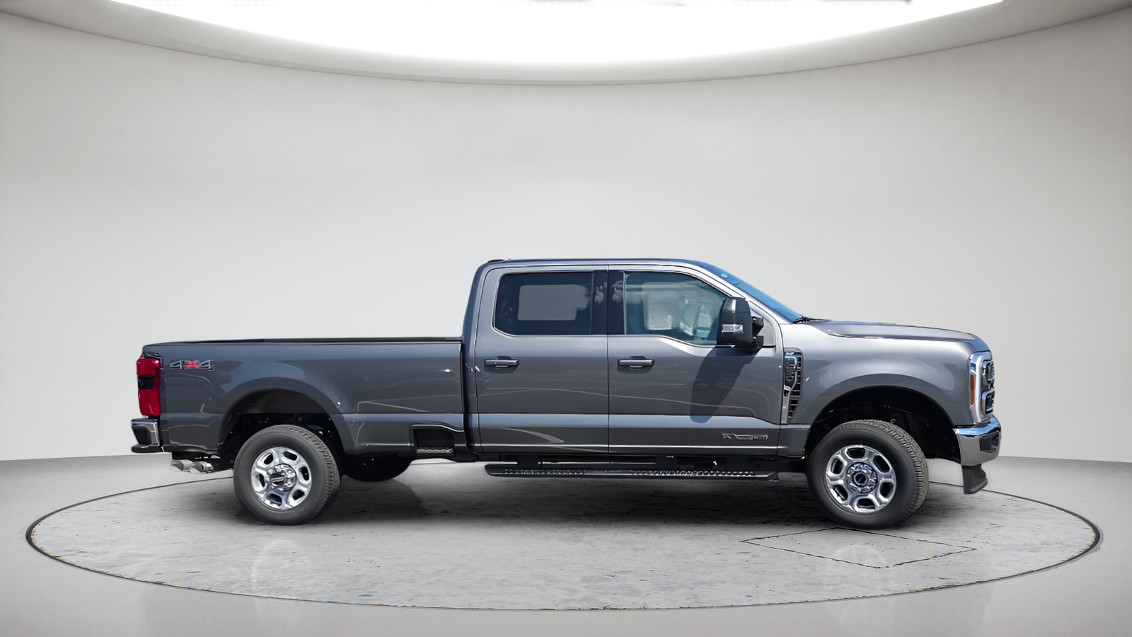 New 2026 Carbonized Gray Metallic Ford F-350® XLT image 5