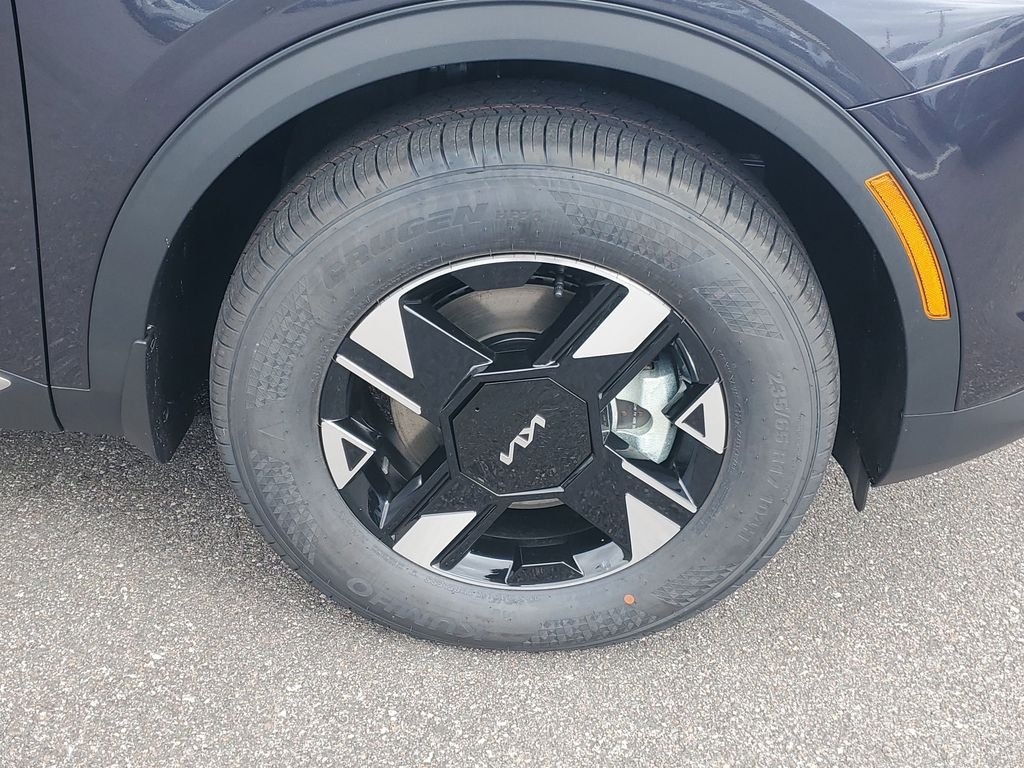 New 2026 Gray Kia LX image 40
