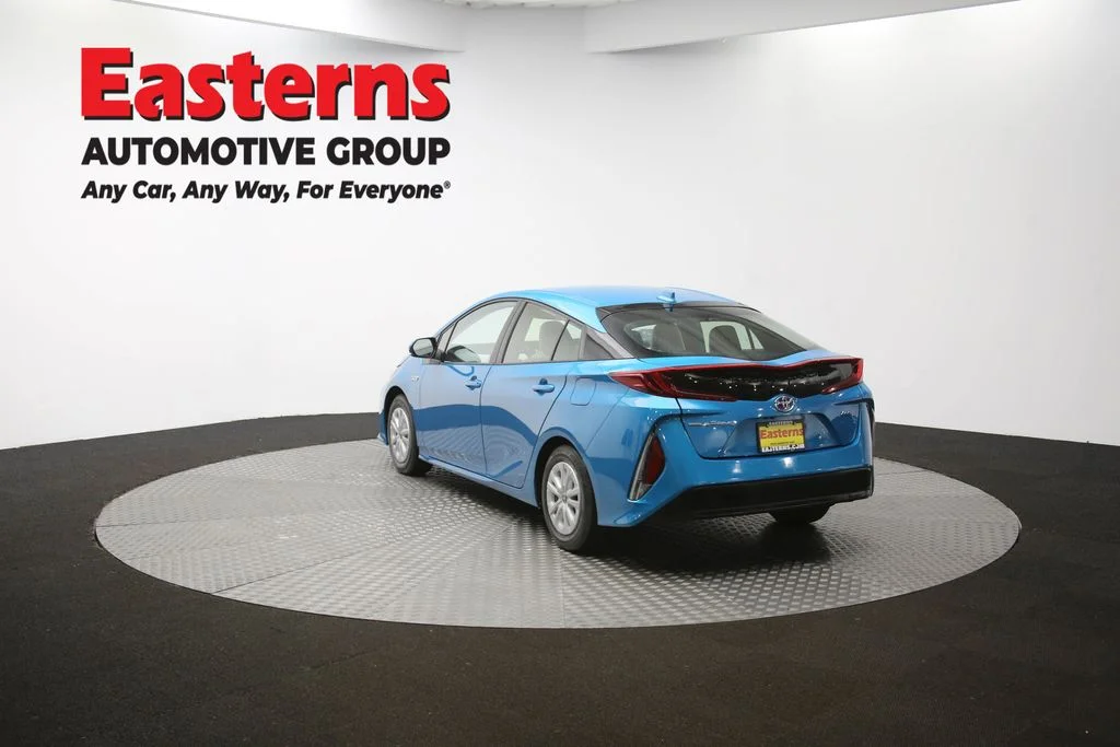 Used 2021 Blue Toyota XLE image 61