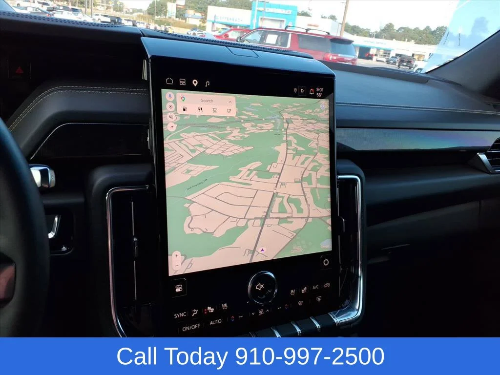 Used 2025 Onyx Black GMC Elevation image 23