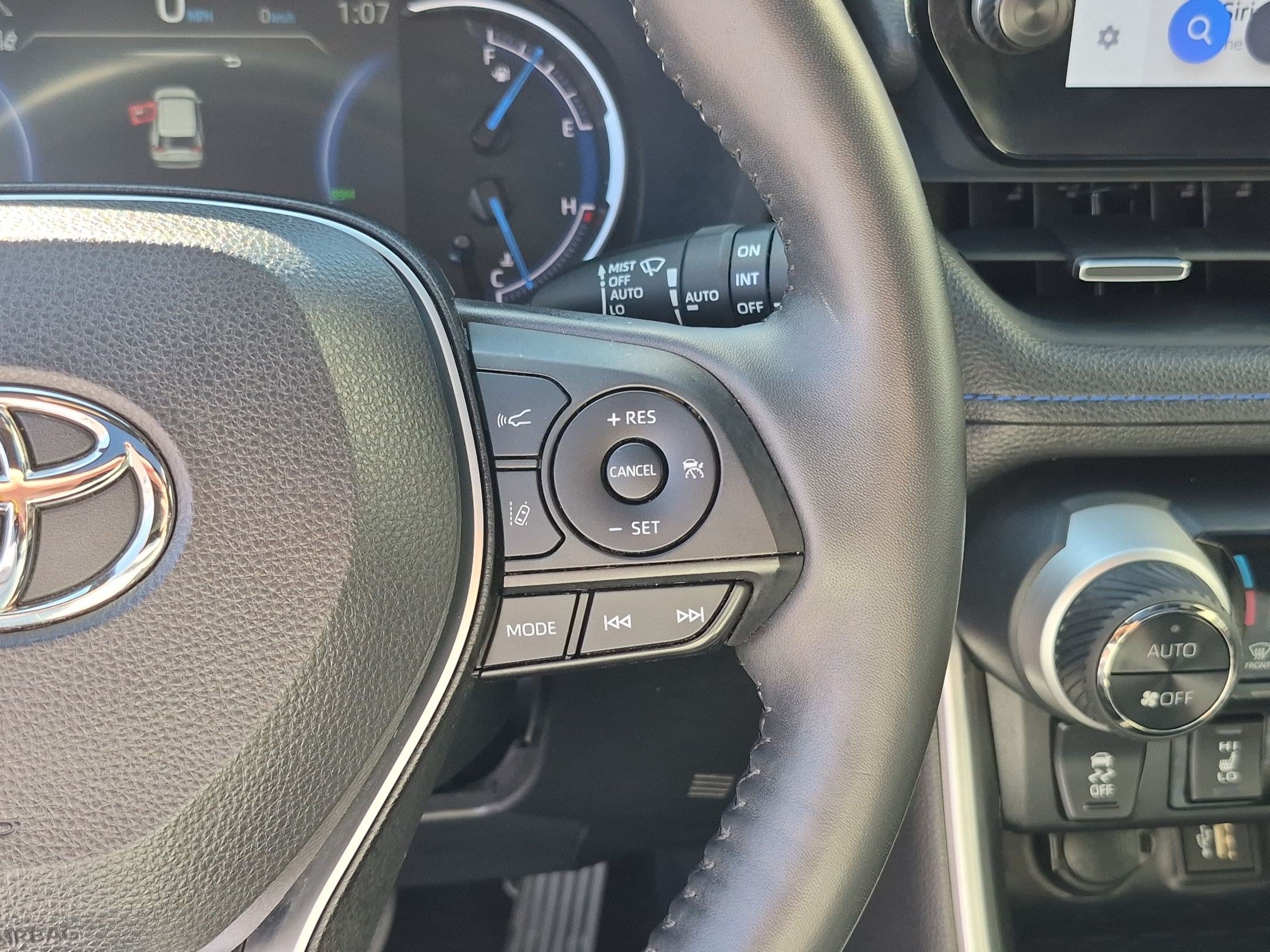 2023 Toyota RAV4 XSE - Photo 20