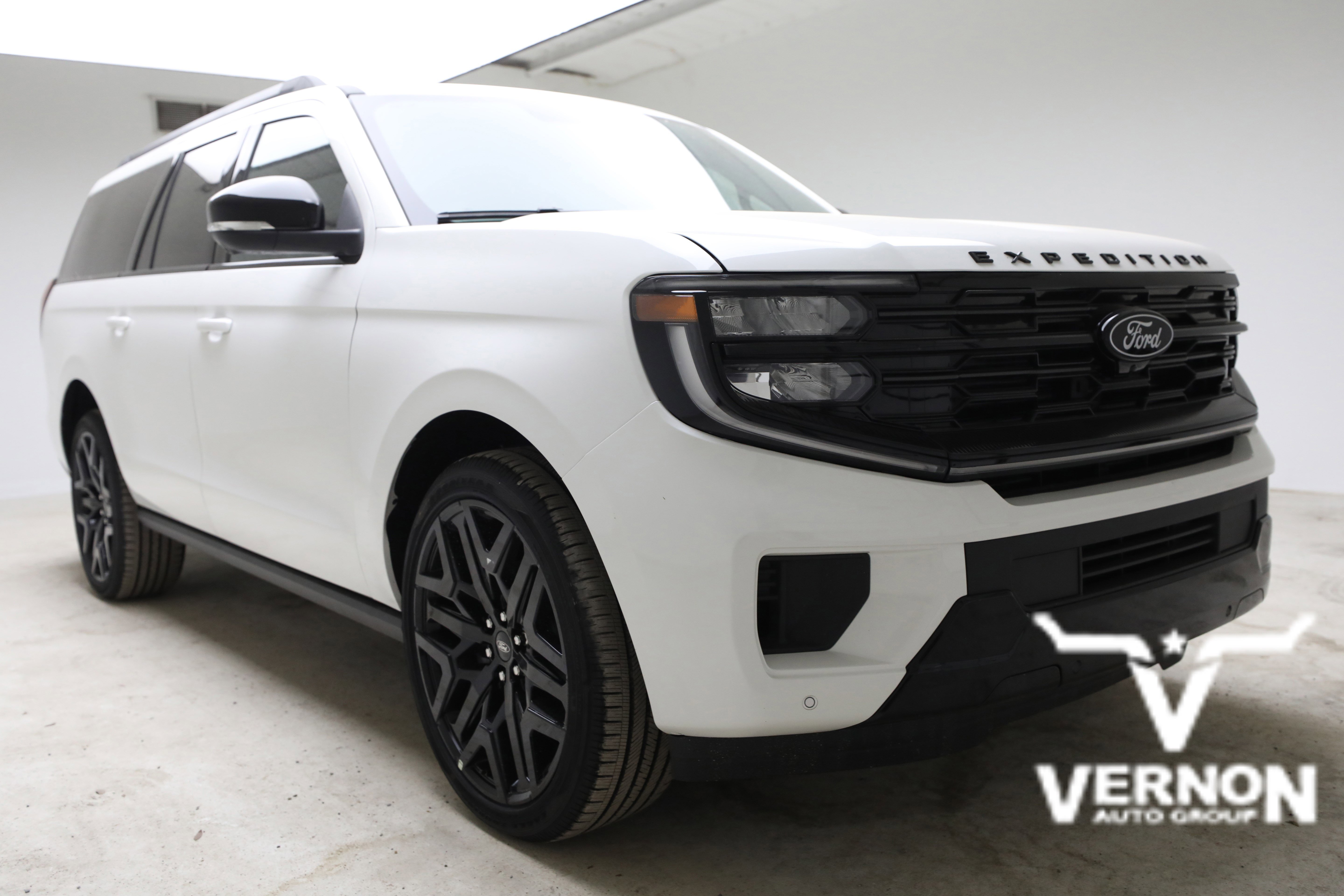 New 2026 Star White Metallic Tri-Coat Ford  image 7