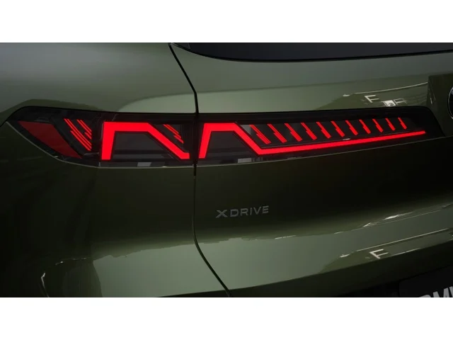 New 2027 Gray Pine Metallic BMW 40 xDrive image 8
