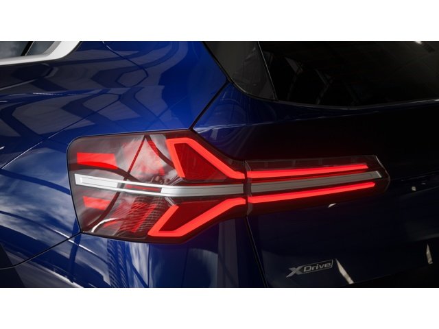 New 2026 Tanzanite Blue II Metallic BMW  image 8