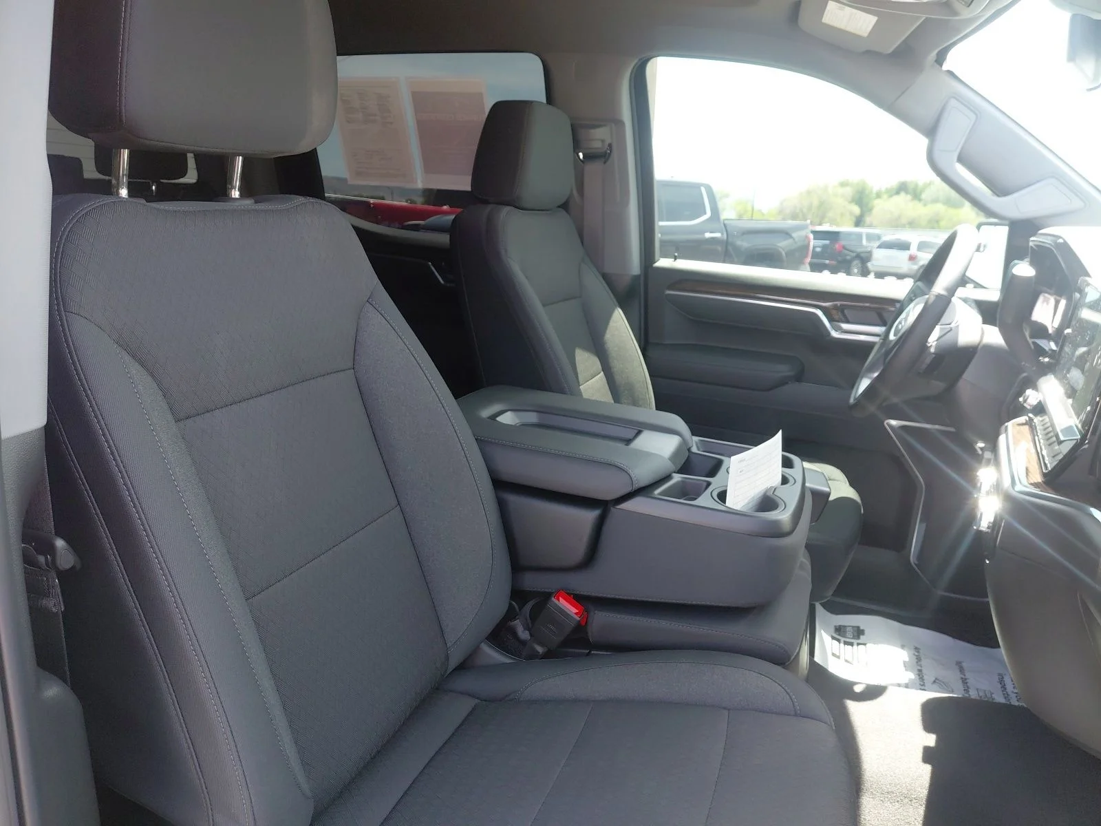 Used 2026 Silver GMC Elevation image 33