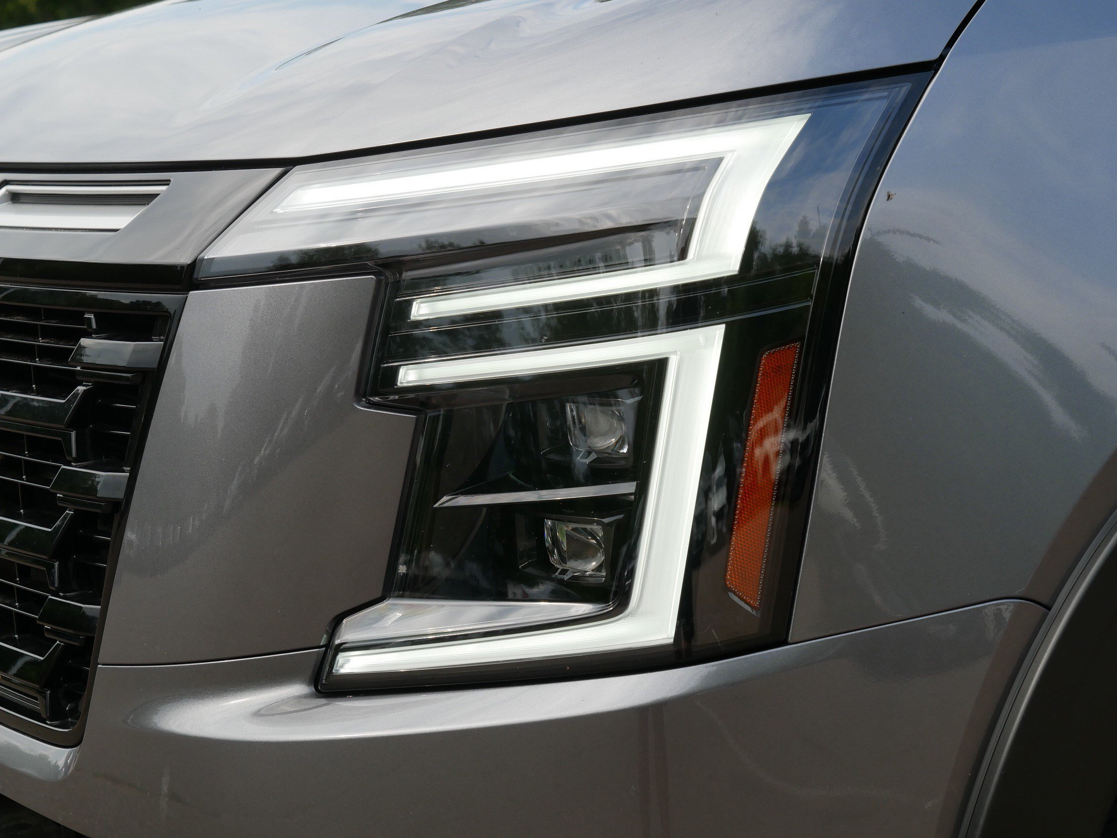 Used 2025 Gun Metallic/Super Black Nissan PRO-4X image 16
