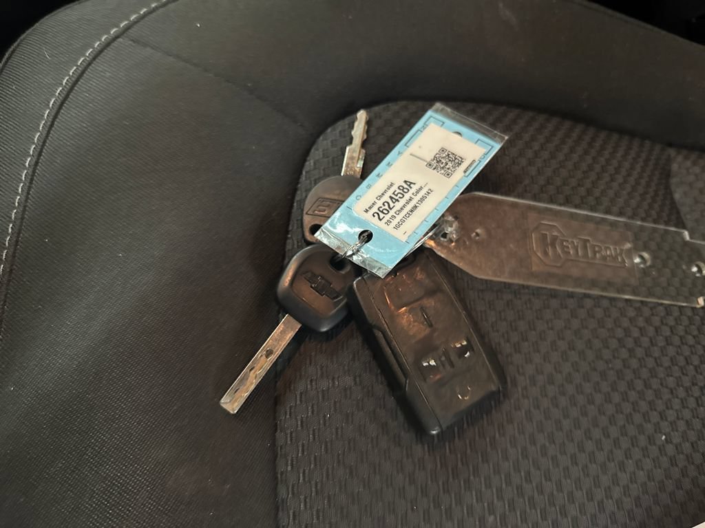 Certified Used 2019 BLACK Chevrolet 4WD LT image 27