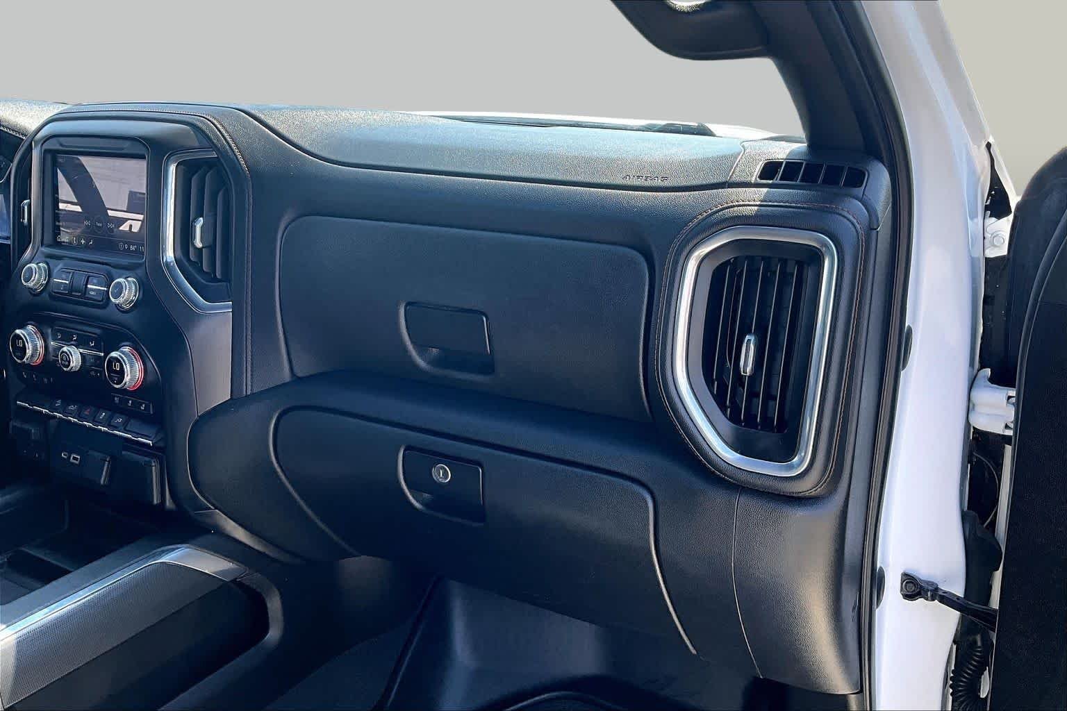 Used 2021 SUMMIT WHITE GMC AT4 image 19
