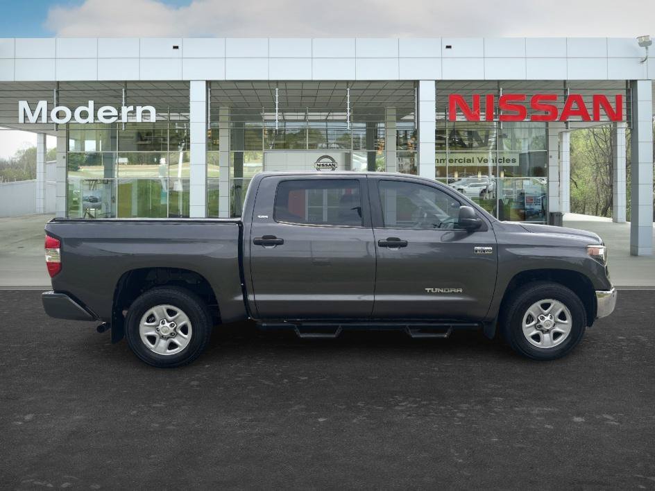 Used 2020 Magnetic Gray Metallic Toyota SR5 image 7
