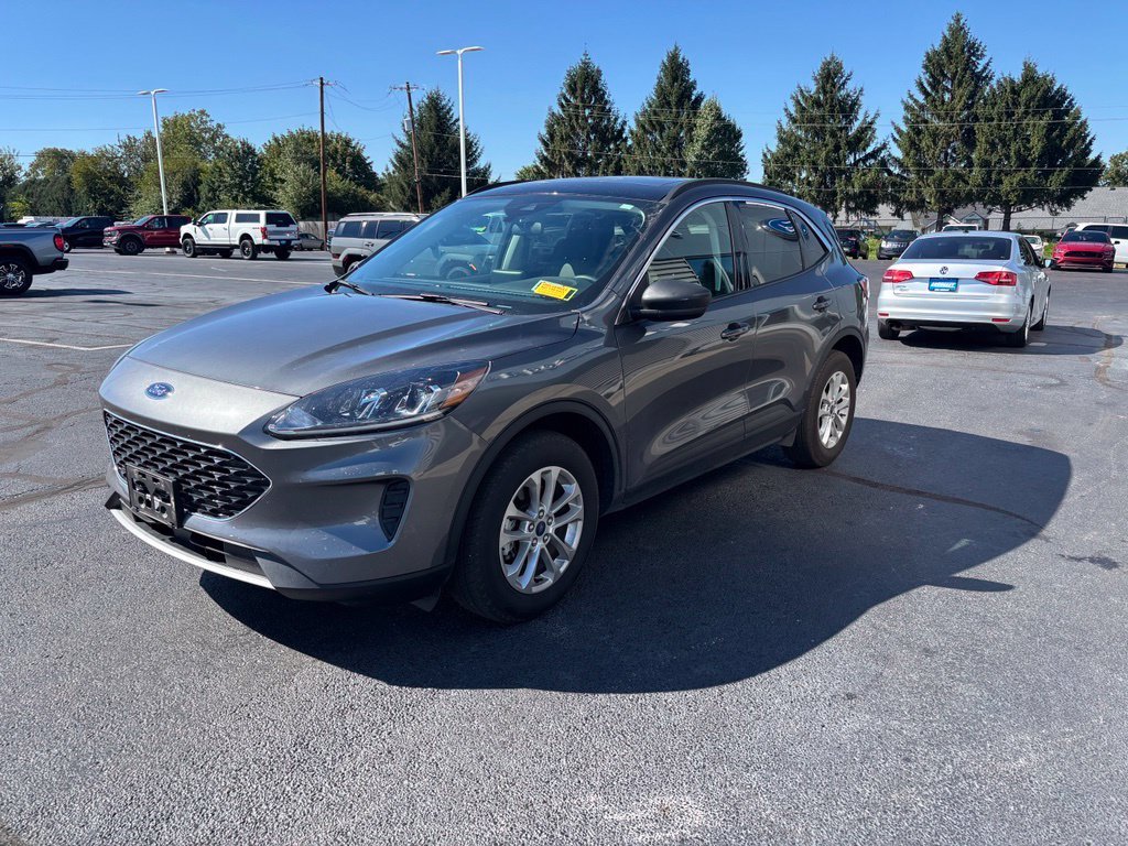 Used 2022 Gray Metallic Ford SE image 9