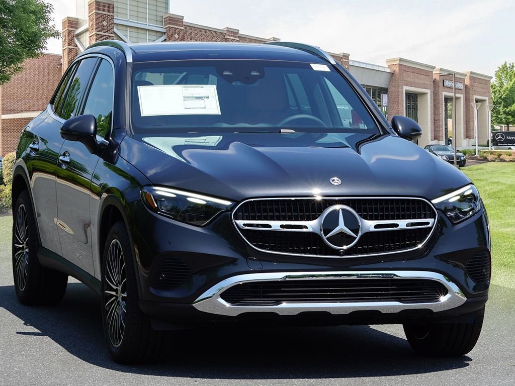 New 2026 Graphite Grey Metallic Mercedes-Benz GLC 300 image 3