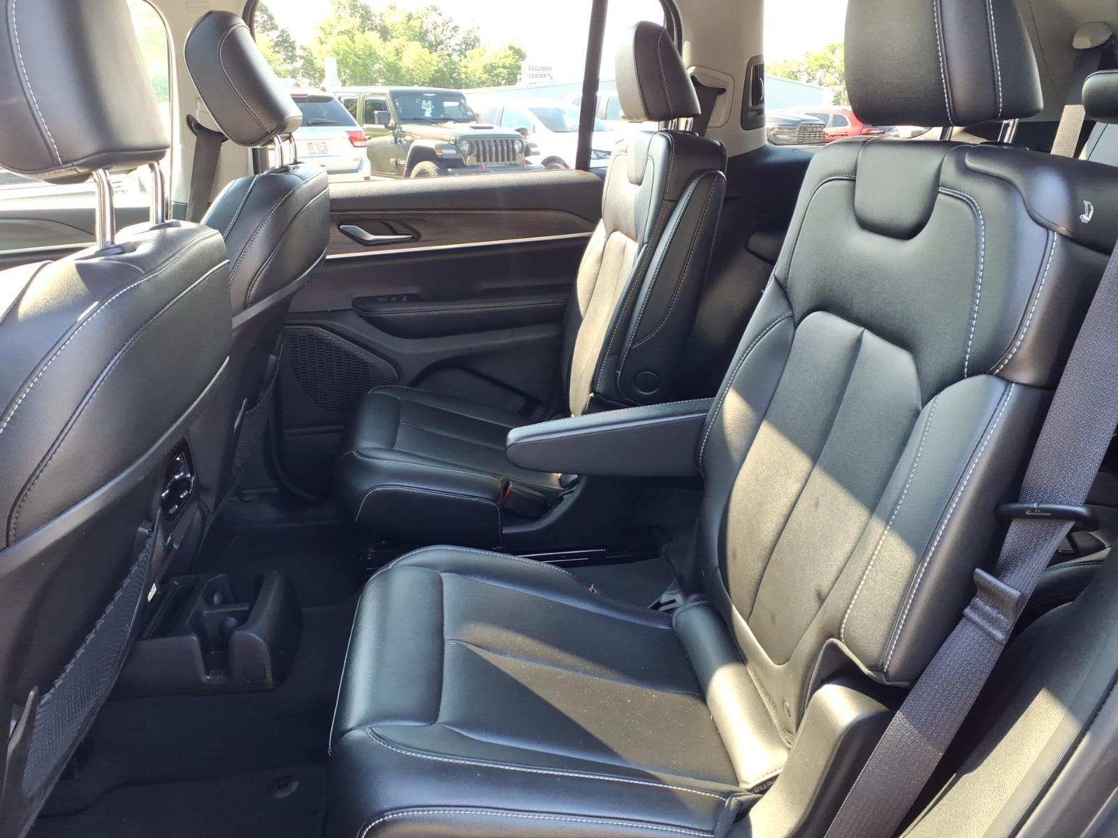 Used 2023 Gray Jeep Limited image 20