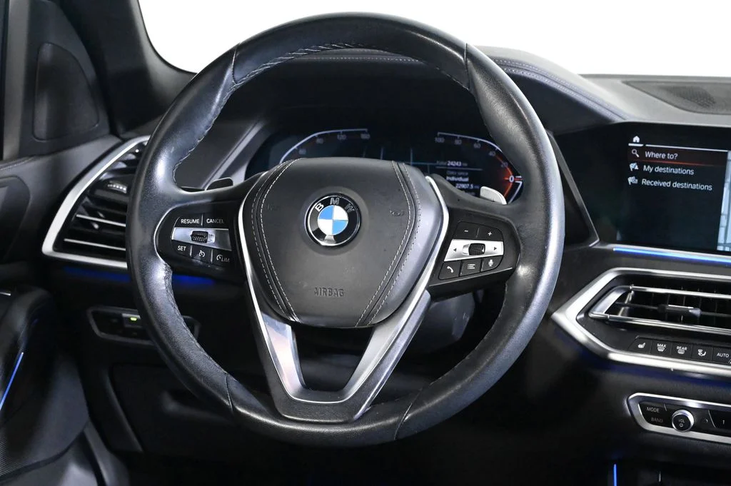 Used 2022 White BMW xDrive40i image 10