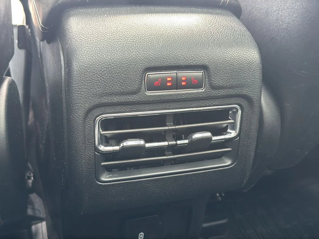 Used 2021 Red Lincoln Standard image 18
