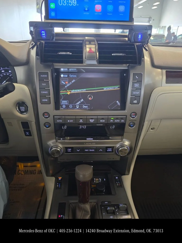 Used 2014 White Lexus 460 Luxury image 11