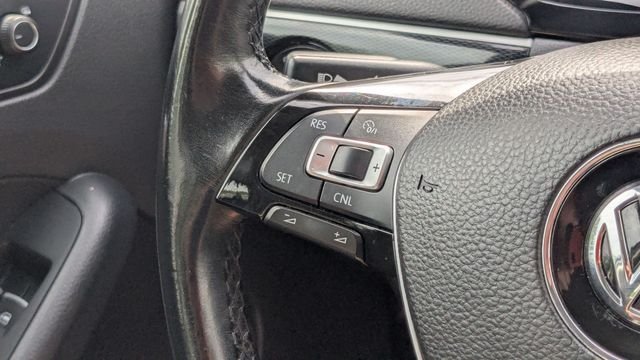 Used 2016 Silver Volkswagen 1.8T SEL image 15