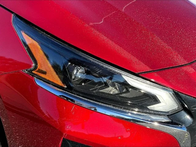 Used 2023 Red Nissan 2.5 SL image 33
