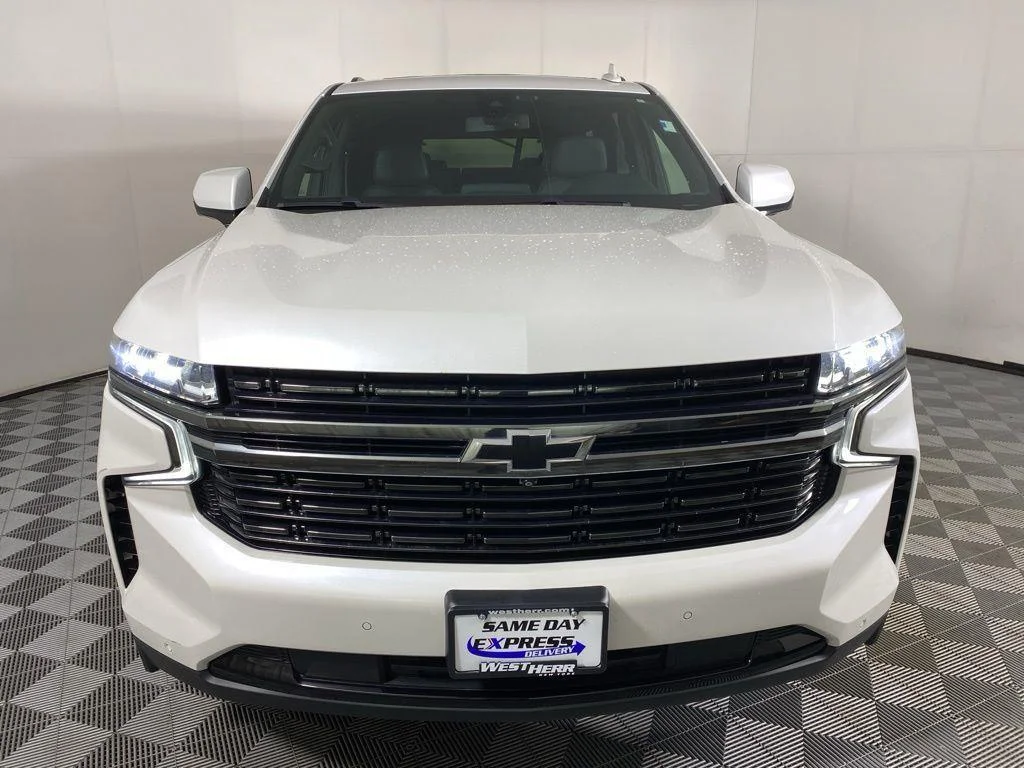 Used 2022 Pearl Chevrolet RST image 10