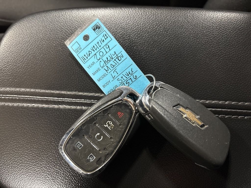 Used 2019 Silver Chevrolet LT image 27