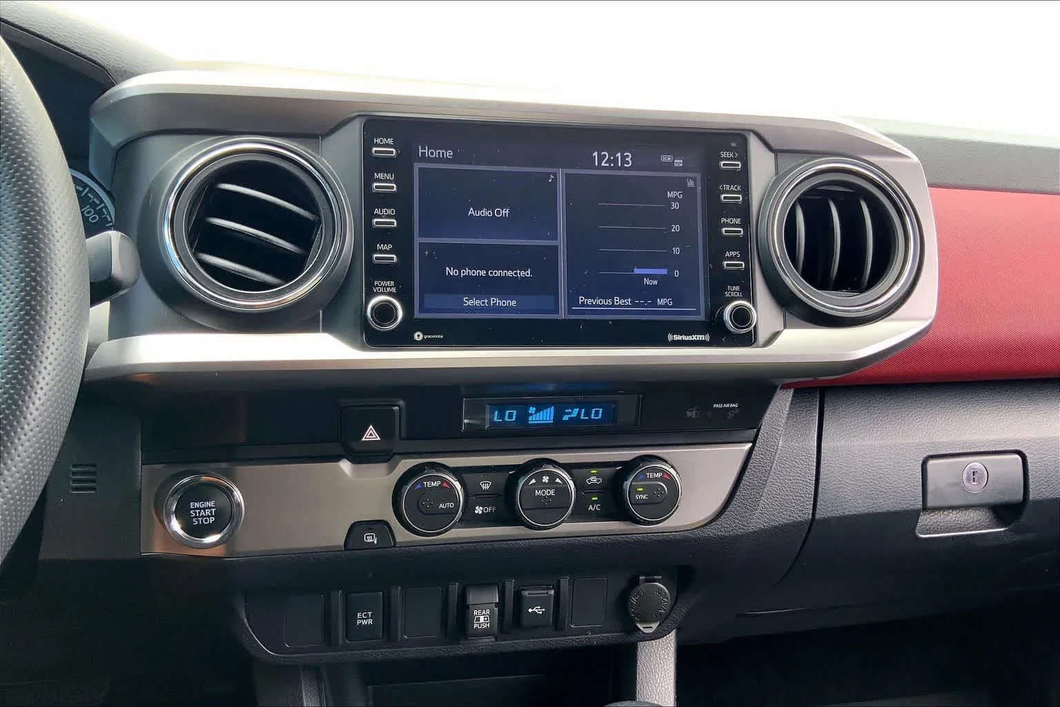 Used 2023  Toyota SR5 image 34