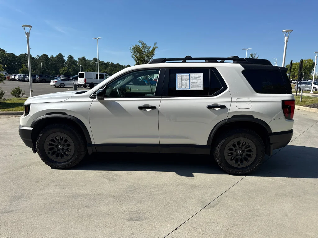Certified Used 2026 Platinum White Pearl Honda TrailSport image 5