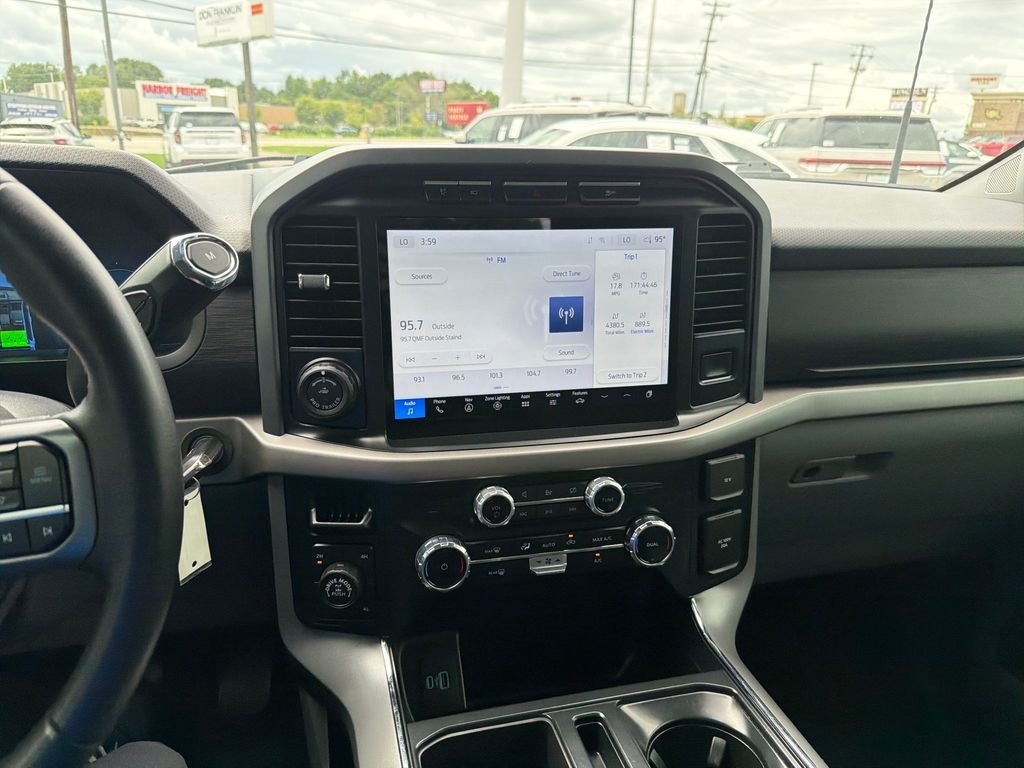 Used 2024 White Ford XLT image 20