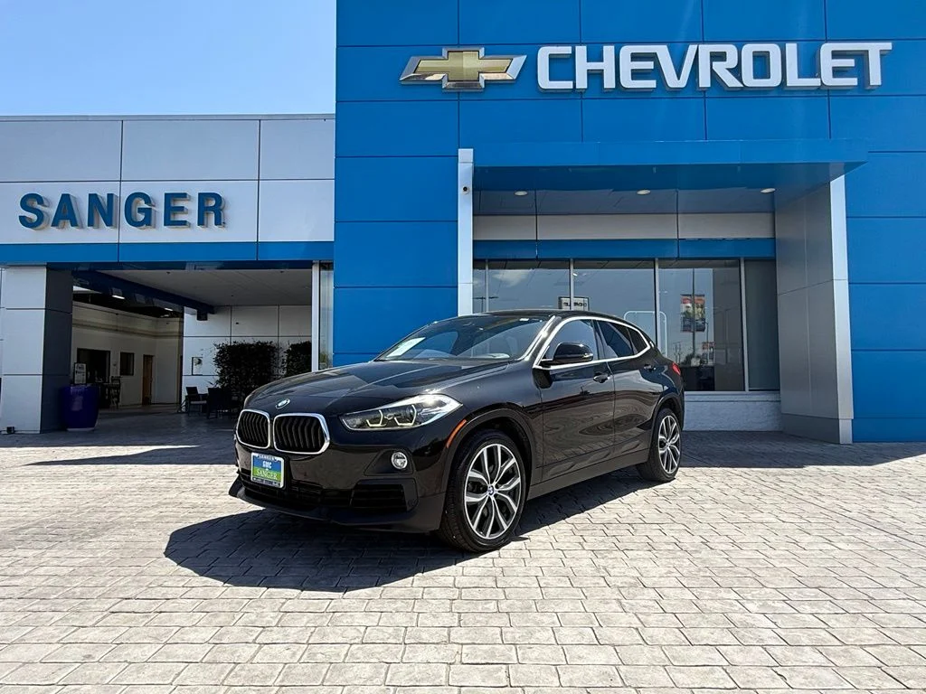 Used 2020 Black BMW sDrive28i image 2