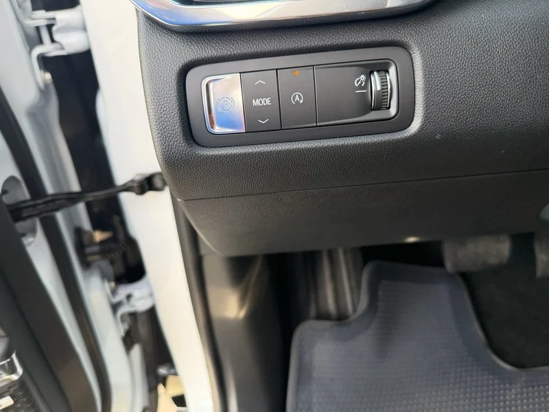 New 2026 Glacier White Tricoat GMC Denali image 12