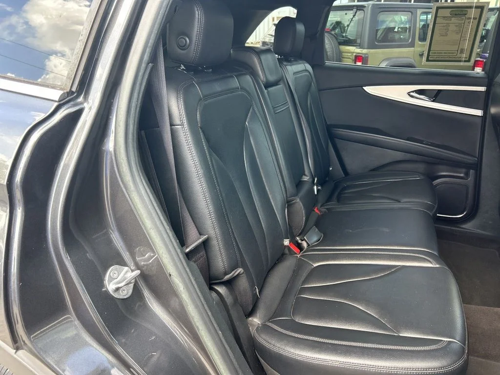Used 2020 Gray Lincoln Standard image 28